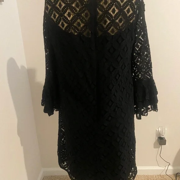 BLACK NEW DIRECTIONS LACE DRESS LINED SIZE 8👗 - Picture 3 of 6
